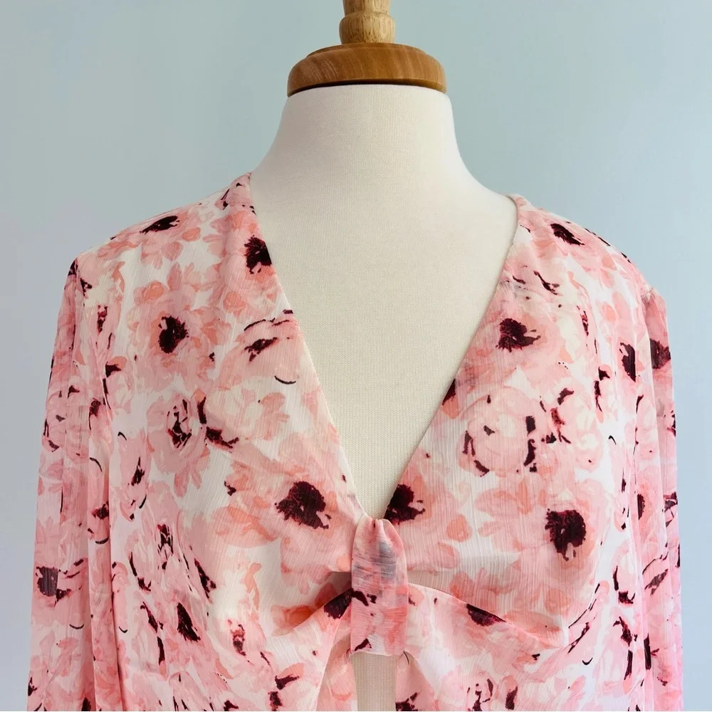 Express Sheer Floral Blouse XL NWT - Picture 2 of 9